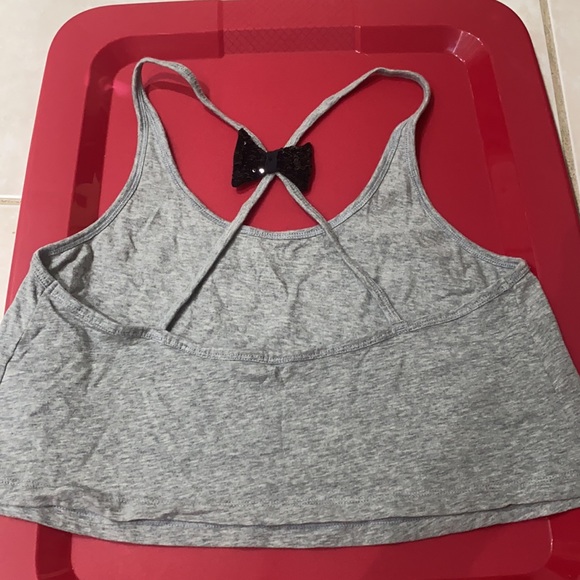 VS crop top with sequin bow - Picture 2 of 4
